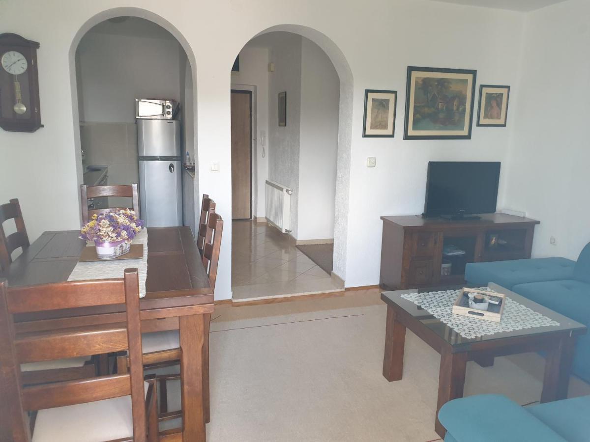 An 65m2-ljubuski Appartement *
